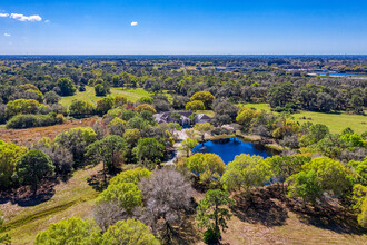 2410 Slough Rd in Sarasota, FL - Building Photo - Building Photo