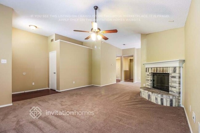 5813 Northfield Dr in Fort Worth, TX - Foto de edificio - Building Photo