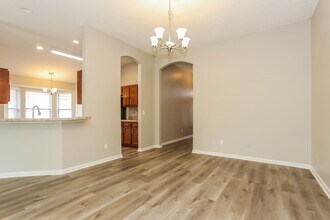 1560 Beecher Ln in Orange Park, FL - Foto de edificio - Building Photo