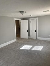 2 Marvin Ave in Franklin, MA - Building Photo - Building Photo