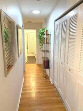 711 Austin St in Evanston, IL - Building Photo - Building Photo