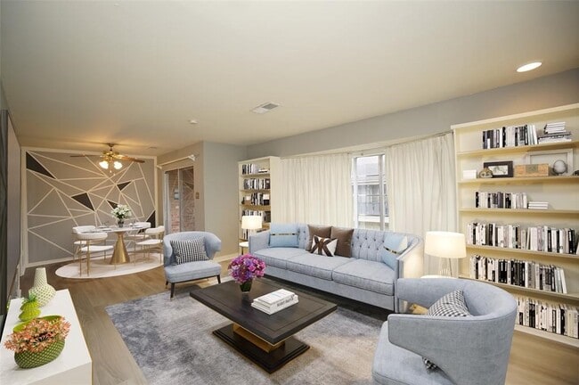 2595 Marilee Ln in Houston, TX - Building Photo - Building Photo