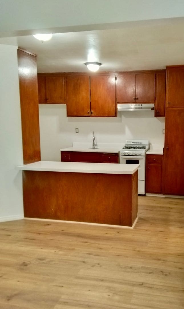 property at 6416 Woodley Ave