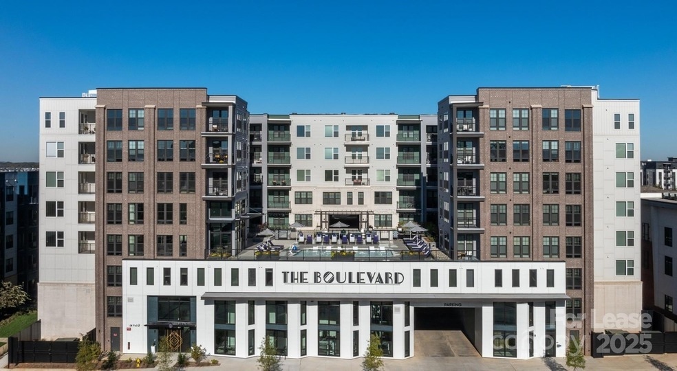 2408 South Blvd, Unit B2 in Charlotte, NC - Building Photo