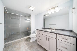 551 Observer Hwy in Hoboken, NJ - Building Photo - Building Photo