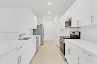 3050 Park Pl in Dania Beach, FL - Building Photo - Building Photo