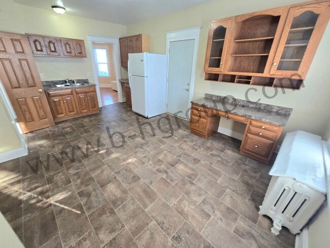 property at 821 48th St