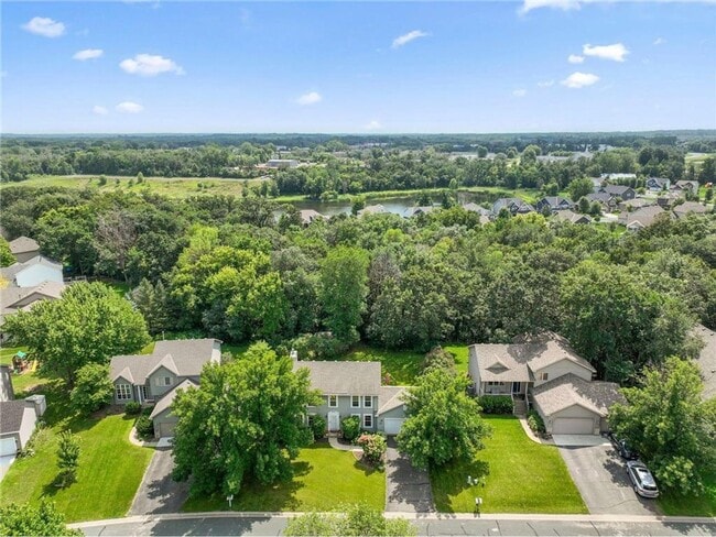 16345 Victoria Curve SE in Prior Lake, MN - Building Photo - Building Photo