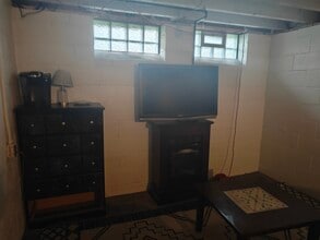 620 Dickerson Rd in Willowick, OH - Building Photo - Building Photo