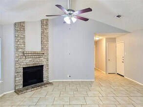 11019 Shadowfield Dr in Houston, TX - Building Photo - Building Photo