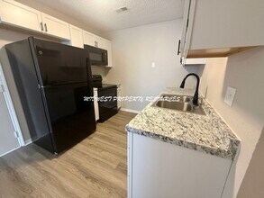 503 NE Austin St in Oak Grove, MO - Building Photo - Building Photo