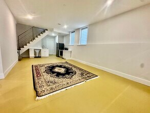 100 Mount Pleasant Ave, Unit #2 in Boston, MA - Foto de edificio - Building Photo