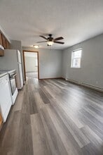 72 Colony St in Bristol, CT - Building Photo - Building Photo