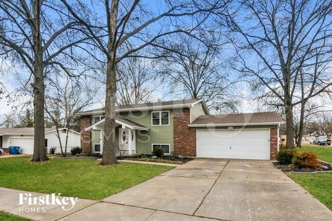 property at 1562 Glenage Dr