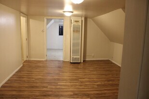 324 9th St, Unit 3 in Evanston, WY - Building Photo