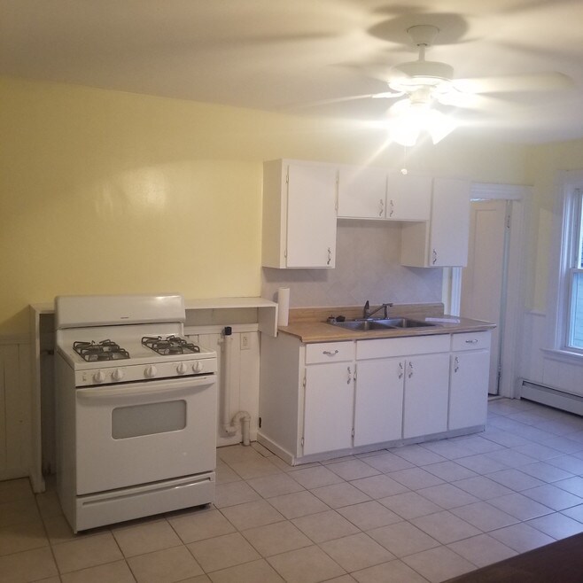 Heywood Place Apartments Gardner, MA Apartments For Rent