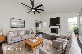 2611 Elk Grove Rd in Carrollton, TX - Building Photo - Building Photo