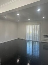 8 Central Dr in Nanuet, NY - Building Photo - Building Photo