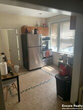 245 Kelton St in Boston, MA - Foto de edificio - Building Photo