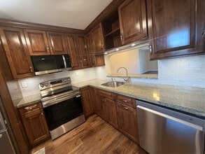 2660 Carambola Cir N in Coconut Creek, FL - Building Photo - Building Photo