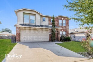 13829 Sonterra Ranch Rd in Roanoke, TX - Building Photo