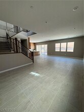 9075 Rolling Pietra St in Las Vegas, NV - Foto de edificio - Building Photo