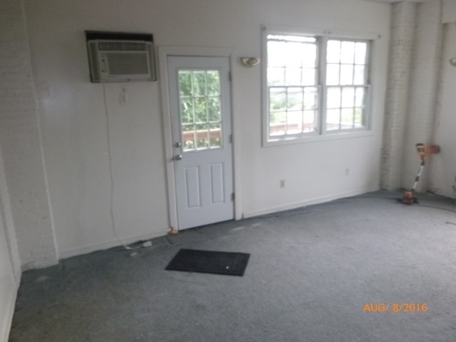 6035 Germantown Ave in Philadelphia, PA - Building Photo - Interior Photo