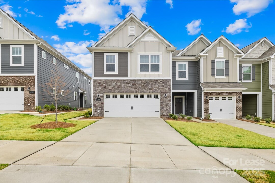 7145 Bentz St in Charlotte, NC - Building Photo