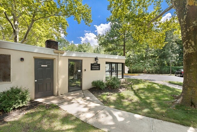 Lakeview Apartments