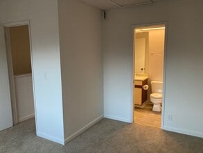 2701 Oak Rd, Unit G in Walnut Creek, CA - Building Photo - Building Photo