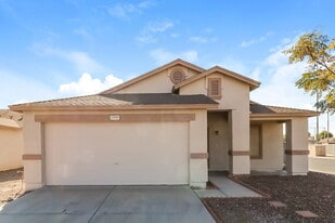 11545 W Scotts Dr in El Mirage, AZ - Building Photo