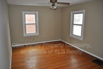 3812 Napanee Rd in Louisville, KY - Building Photo - Building Photo