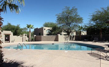Cortland las Casas in Tucson, AZ - Building Photo - Building Photo