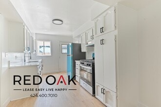 1212 E 76th Pl, Unit 4 in Los Angeles, CA - Foto de edificio - Building Photo