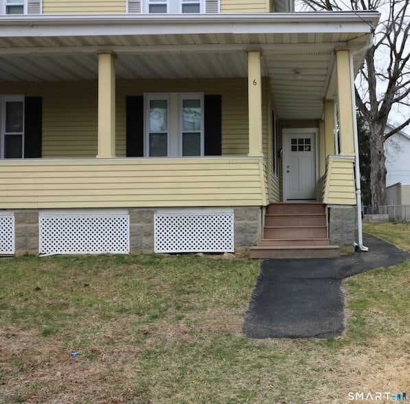 6 Mary St in Shelton, CT - Foto de edificio - Building Photo