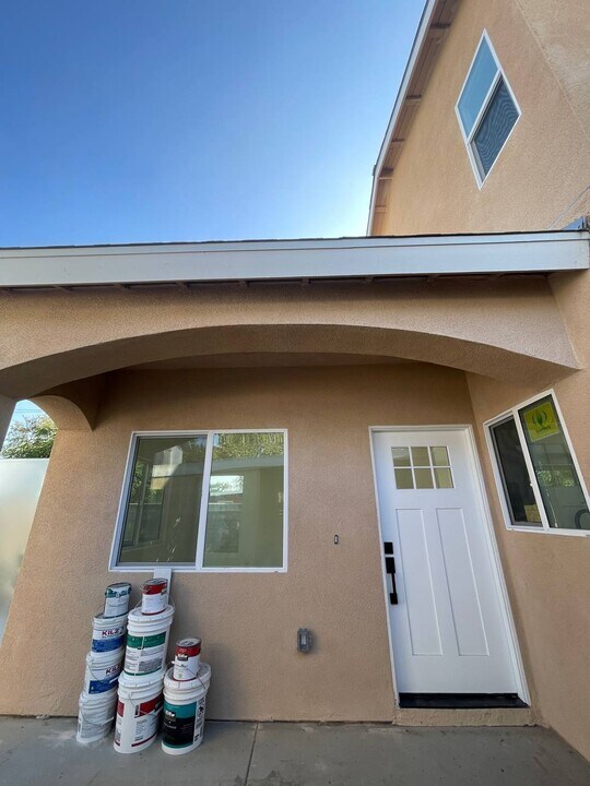 540 W Elm Ave in Fullerton, CA - Building Photo