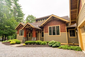 22 Kendrick Hill Rd in Saratoga Springs, NY - Building Photo - Building Photo