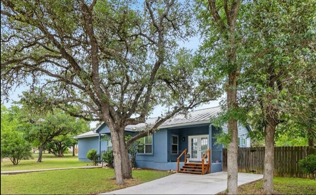 622 Dartmouth Ave in San Marcos, TX - Building Photo - Building Photo