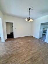 904 Charlotte St, Unit 906 Charlotte Street in Davenport, IA - Foto de edificio - Building Photo