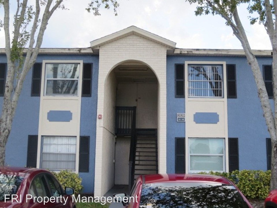 2529 N Alafaya Trail-Unit -Unit 56 in Orlando, FL - Building Photo