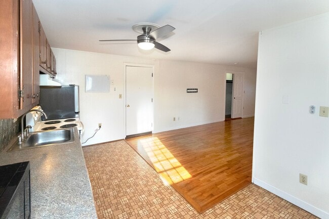 174 Drew Rd in Madbury, NH - Building Photo - Building Photo