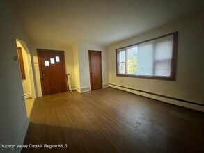 6140 NY-9G in Hudson, NY - Building Photo - Building Photo