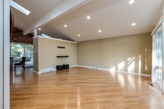 3014 Covert Rd in Glenview, IL - Building Photo - Building Photo