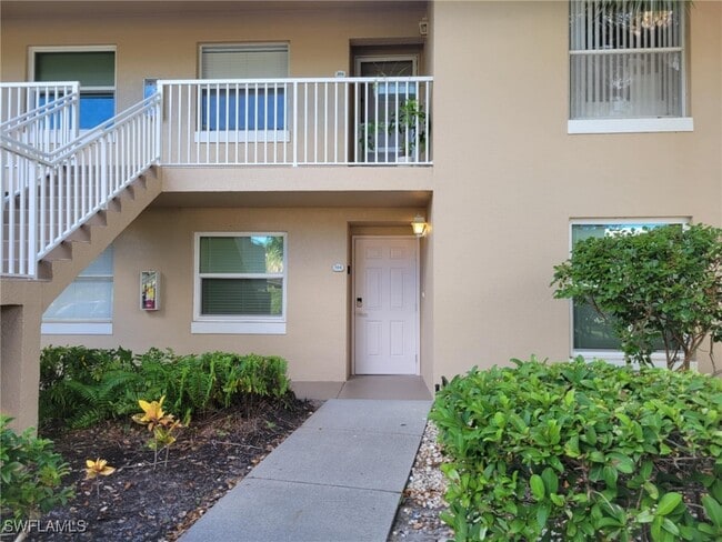 144 Pebble Shores Dr in Naples, FL - Building Photo - Building Photo