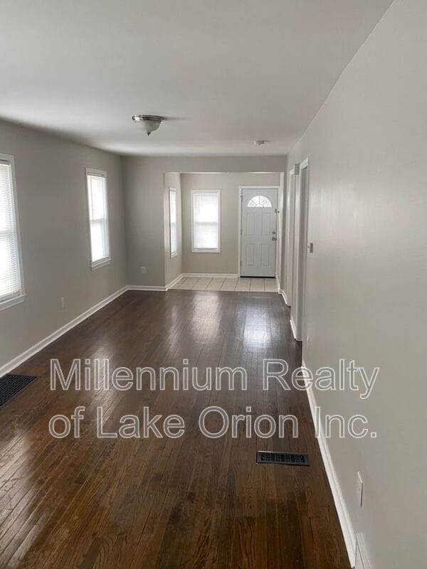 46 W Strathmore Ave in Pontiac, MI - Building Photo - Building Photo