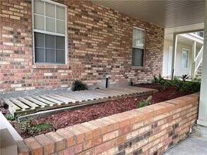 4800 Pontchartrain Dr, Unit 2 in Slidell, LA - Building Photo - Building Photo