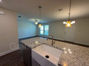 4397 Village Oak Ln in Pace, FL - Building Photo - Building Photo