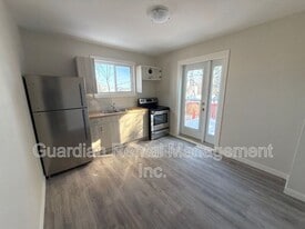 1 Nugent St in Thunder Bay, ON - Building Photo