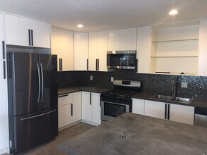 8335 E Sells Dr in Scottsdale, AZ - Building Photo - Building Photo