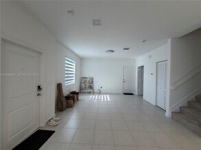 145 SW 184th Ave in Pembroke Pines, FL - Building Photo - Building Photo